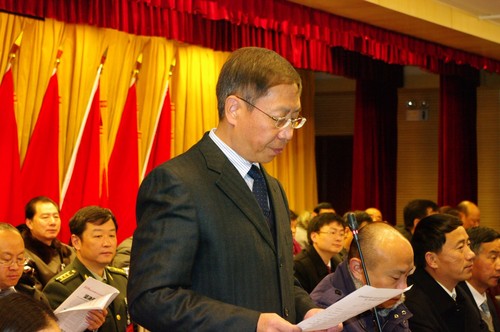 12盘龙区第十五届人大二次会议20140119